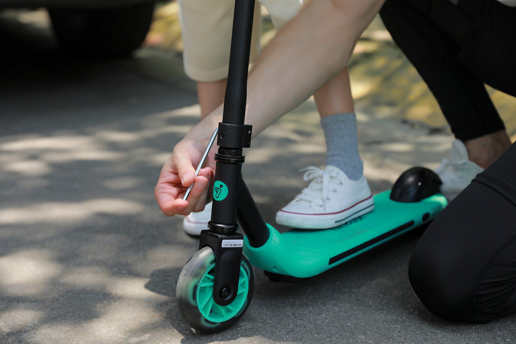 Trottinette électrique enfant (6 - 10 ans) - Ninebot ZING A6 - 12 km/h